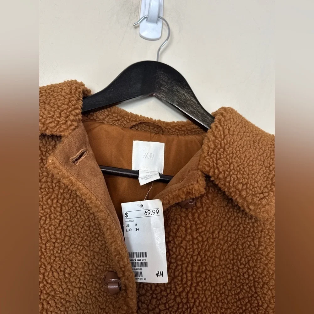NWT - H&M Teddy coat in size 2. Oversized. P2P 20.5” - Picture 8 of 11